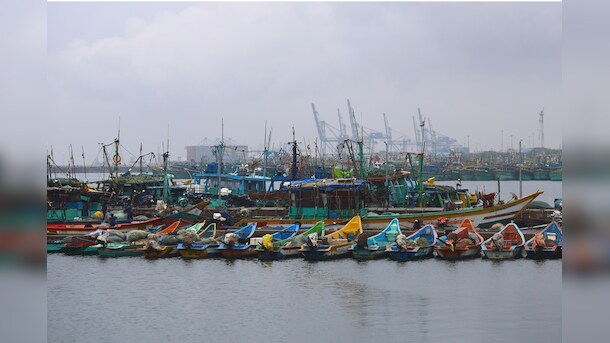 Cyclone Montha: 28 अक्टूबर को आंध्र प्रदेश के तट से टकराएगा तूफान, 110 kmph तक पहुंच सकती है हवा की रफ्तार