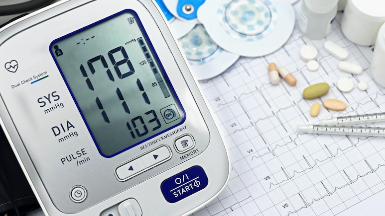 पाएं अफोर्डेबल और सटीक Blood Pressure Monitor कम कीमत में, Flipkart Sale खत्म होने से पहले करें ऑर्डर