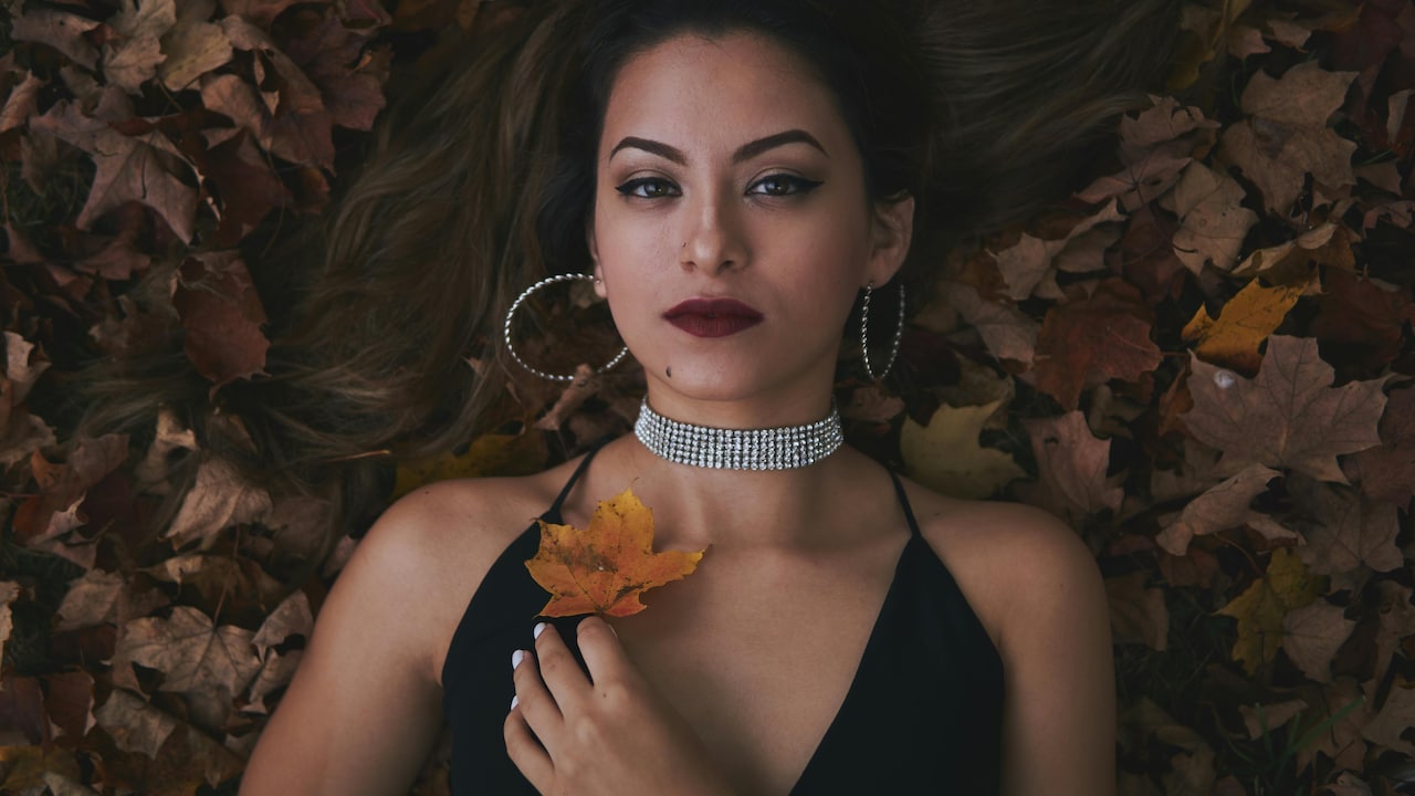 Balance statement pieces with simple designs 