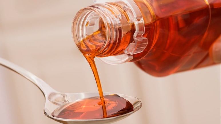 क्या प्रयागराज में भी नशे के लिए कोडीनयुक्त सिरप बेचा जा रहा था? ड्रग डिपार्टमेंट ने दर्ज कराई एफआईआर