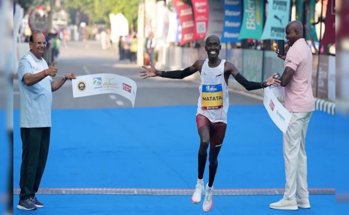 Delhi Half Marathon: рдХреЗрдиреНрдпрд╛ рдХреЗ рдПрдерд▓реАрдЯреНрд╕ рдХрд╛ рдЬрд▓рд╡рд╛, рдкреБрд░реБрд╖реЛрдВ рдореЗрдВ рдордЯрд╛рдЯрд╛ рддреЛ рдорд╣рд┐рд▓рд╛рдУрдВ рдореЗрдВ рд░реЗрдВрдЧрд░реБрдХ рдмрдиреА рд╡рд┐рдЬреЗрддрд╛ Delhi Half Marathon: рдХреЗрдиреНрдпрд╛ рдХреЗ рдПрдерд▓реАрдЯреНрд╕ рдХрд╛ рдЬрд▓рд╡рд╛, рдкреБрд░реБрд╖реЛрдВ рдореЗрдВ рдордЯрд╛рдЯрд╛ рддреЛ рдорд╣рд┐рд▓рд╛рдУрдВ рдореЗрдВ рд░реЗрдВрдЧрд░реБрдХ рдмрдиреА рд╡рд┐рдЬреЗрддрд╛