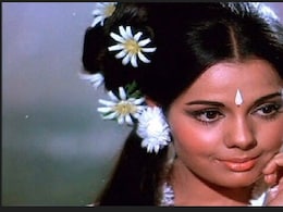 मुमताज से भी खूबसूरत थीं उनकी मां, पृथ्वीराज कपूर के साथ किया था काम, आग में खाक हुए थे फिल्मों के प्रिंट मुमताज से भी खूबसूरत थीं उनकी मां, पृथ्वीराज कपूर के साथ किया था काम, आग में खाक हुए थे फिल्मों के प्रिंट