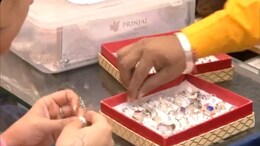 Rajasthan:  धनतेरस पर राजस्थान में कारोबारियों की 'चांदी', महंगाई के बावजूद ₹40,000 करोड़ से ज्यादा का हुआ कारोबार