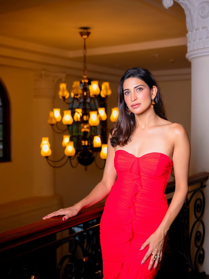 Aahana Kumra On Overcoming Suicidal Thoughts After "Many Rejections": "People Have Turned Around And Said No"
