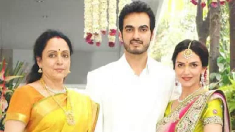 Esha Deol's Ex-Husband Bharat Takhtani Wishes "Mamma" Hema Malini On 77th Birthday. See Post Esha Deol's Ex-Husband Bharat Takhtani Wishes "Mamma" Hema Malini On 77th Birthday. See Post