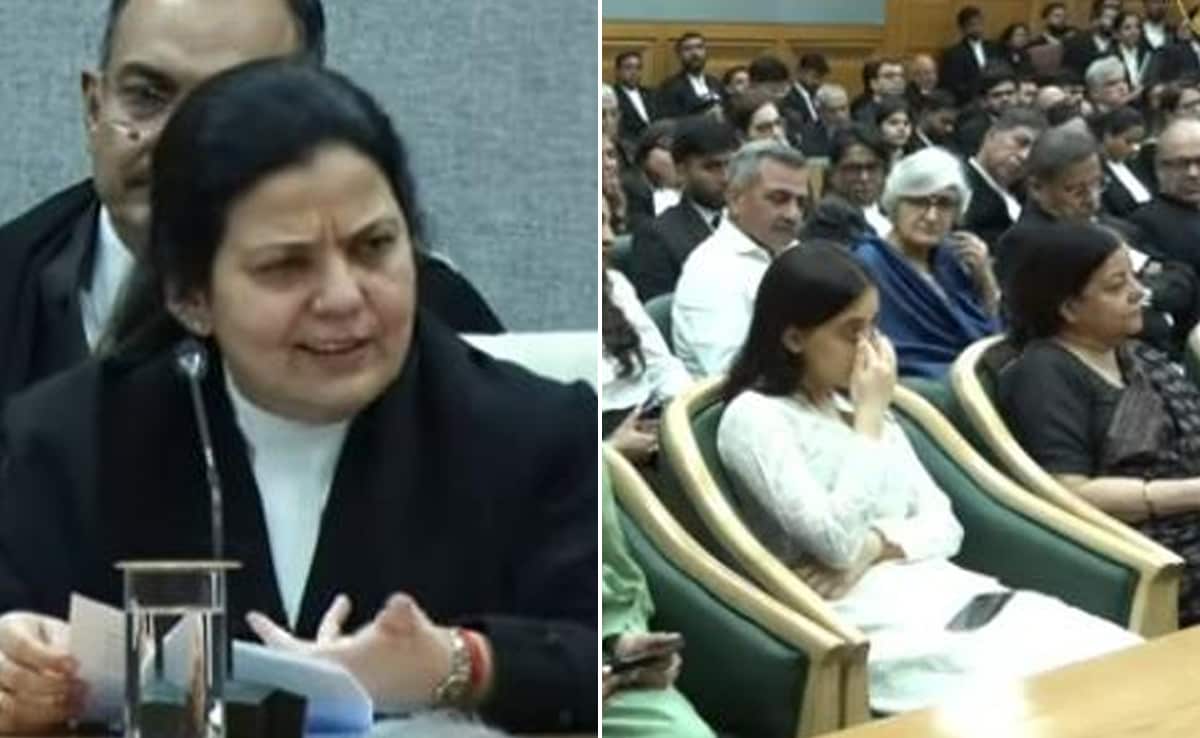 "If You Cry, I'll Cry": Delhi Judge Tells Daughter During Court Farewell Speech