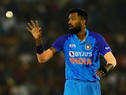 Asia Cup मध्ये 4 वेळा झिरोवर आऊट, पण T-20 मध्ये बनला नंबर वन ऑलराऊंडर, 'त्या' खेळाडूनं पंड्यालाही मागे टाकलं! Asia Cup मध्ये 4 वेळा झिरोवर आऊट, पण T-20 मध्ये बनला नंबर वन ऑलराऊंडर, 'त्या' खेळाडूनं पंड्यालाही मागे टाकलं!