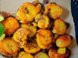 This South Indian Raw Banana Tuk Is The Crispy Snack You Didn't Know You Needed This South Indian Raw Banana Tuk Is The Crispy Snack You Didn't Know You Needed