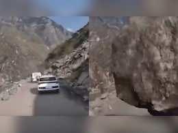 जब चलती कार को छूकर गुजर गई मौत... हिमाचल में लैंडस्लाइड का ये वीडियो देख दिल थाम लेंगे जब चलती कार को छूकर गुजर गई मौत... हिमाचल में लैंडस्लाइड का ये वीडियो देख दिल थाम लेंगे