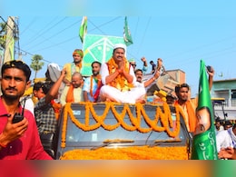 सिर पर मुस्लिम टोपी, माथे पर टीका... 'आई लव मोहम्मद' और 'जय श्री राम' के नारे बीच नामांकन करने वाले कौन हैं ये सिर पर मुस्लिम टोपी, माथे पर टीका... 'आई लव मोहम्मद' और 'जय श्री राम' के नारे बीच नामांकन करने वाले कौन हैं ये