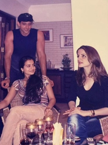 A Throwback Gem Featuring <i>Kaho Naa... Pyaar Hai</i> Co-Stars Hrithik Roshan And Ameesha Patel. Bonus - Sussanne Khan