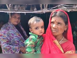 'मौत का टीकाकरण'! वैक्सीन लगाने के बाद बिगड़ी 5 नवजात बच्चों की हालत, एक की गई जान 'मौत का टीकाकरण'! वैक्सीन लगाने के बाद बिगड़ी 5 नवजात बच्चों की हालत, एक की गई जान