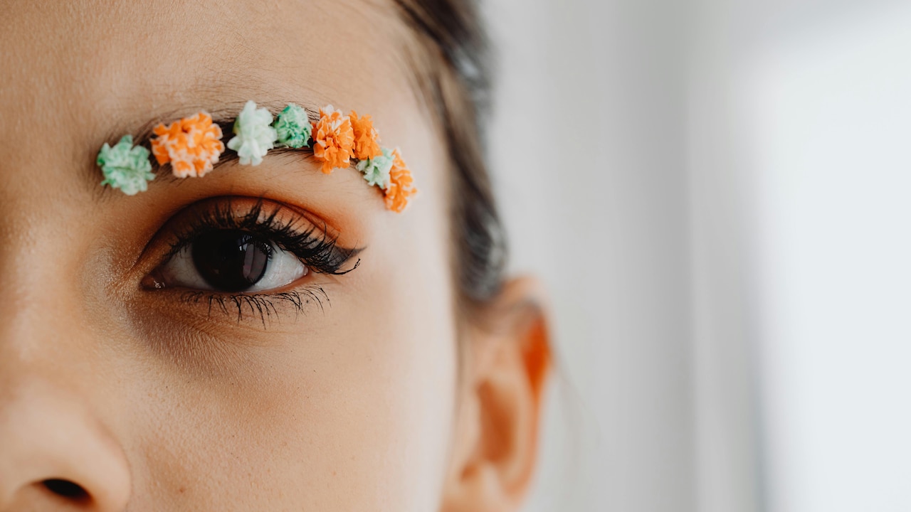 Use a clear or tinted gel to lock hair in place