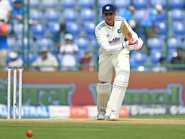 कप्तानी मिलने के बाद से आग उगल रहा शुभमन गिल का बल्ला, संगाकारा, जयवर्धने का रिकॉर्ड ध्वस्त कप्तानी मिलने के बाद से आग उगल रहा शुभमन गिल का बल्ला, संगाकारा, जयवर्धने का रिकॉर्ड ध्वस्त