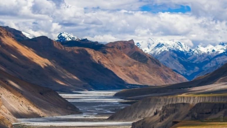 Ministry Of Tourism Partners With Netflix To Promote Travel To Scenic Indian Destinations
