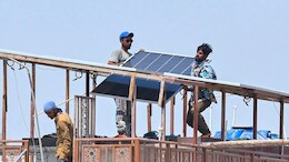 पाकिस्तान के लिए बड़ा संकट बन सकते हैं सोलर पैनल, जानें क्या है बड़ी वजह