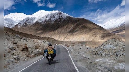 लेह-लद्दाख में इन जगहों को करें एक्सप्लोर, जन्&zwj;नत जैसे दिखते हैं नजारे