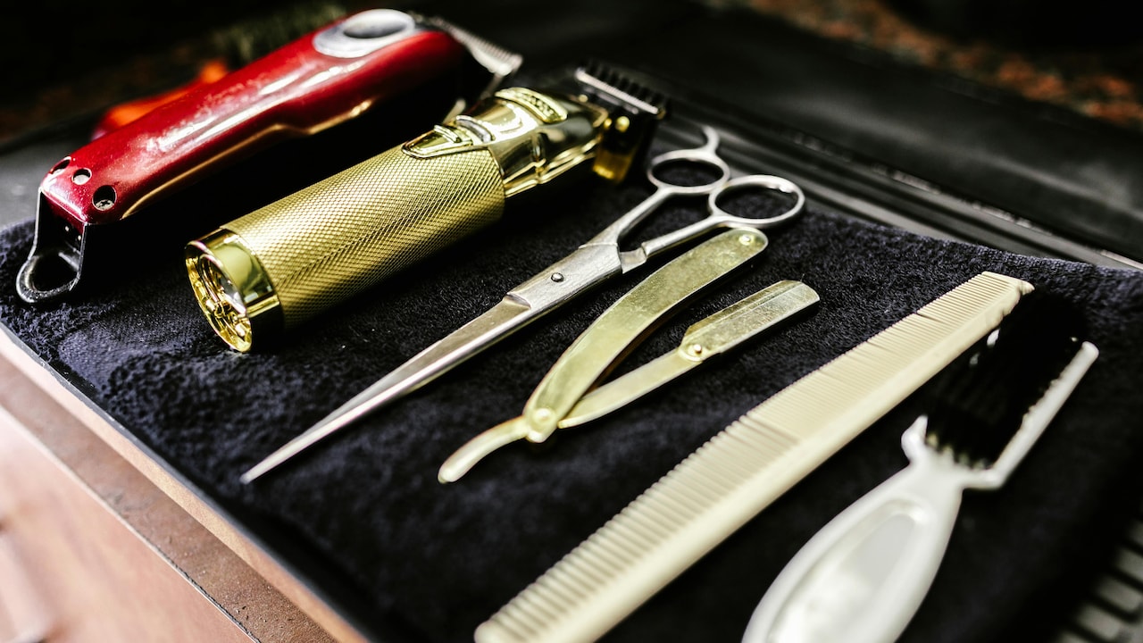 Haircare Tips To Restore Shine And Strength During The Festive Season