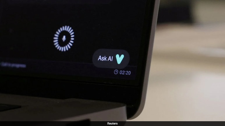AI Chatbots That Talk Like Humans Pose Threat To India's Call-Centre Workers AI Chatbots That Talk Like Humans Pose Threat To India's Call-Centre Workers