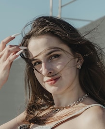 8 Tips To Maintain Long, Healthy Hair
