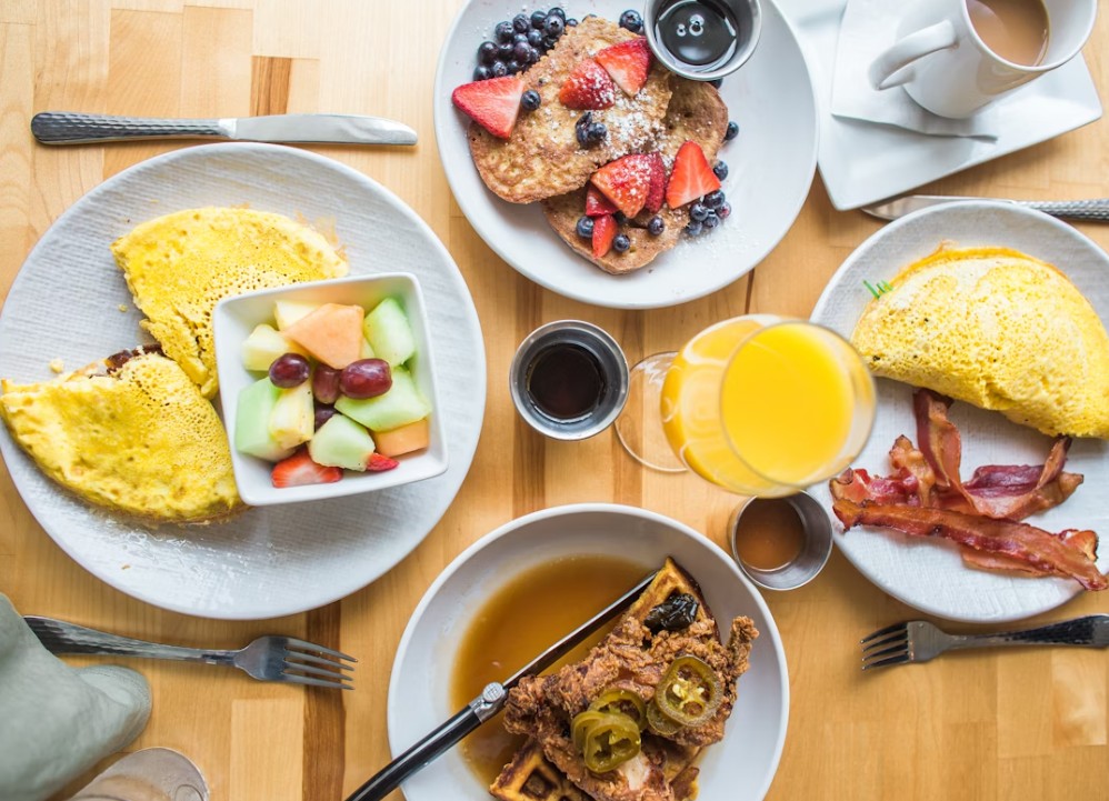 X Users React To Indian Family Packing Breakfast In Zurich Hotel: "Europeans Take Fruits, Breads"