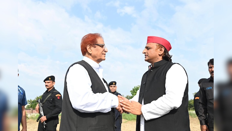  आधी सदी के रिश्तों को जंग खाने देंगे ये तो मुमकिन नहीं...अखिलेश से मुलाकात के बाद आजम खान क्या कुछ बोले