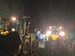 Land Slide in Bilaspur: बिलासपुर में भूस्खलन का मलबा बस पर गिरा, 18 लोगों की मौके पर मौत; बचाव अभियान जारी Land Slide in Bilaspur: बिलासपुर में भूस्खलन का मलबा बस पर गिरा, 18 लोगों की मौके पर मौत; बचाव अभियान जारी