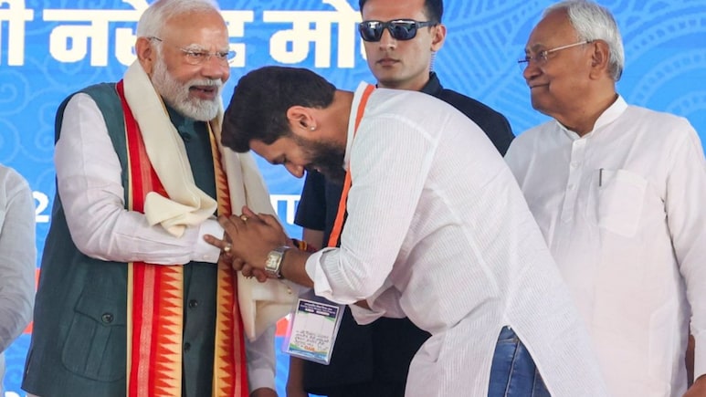 बिहार की राजनीति का चमकता सितारा चिराग पासवान कैसे बने, जानिए