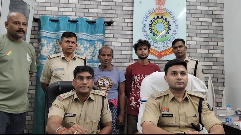 Raigarh Double Murder: दोहरे हत्याकांड का 24 घंटे में खुलासा, मुआवजा राशि को लेकर दादी-पिता को उतारा मौत के घाट, बेटे समेत 2 गिरफ्तार