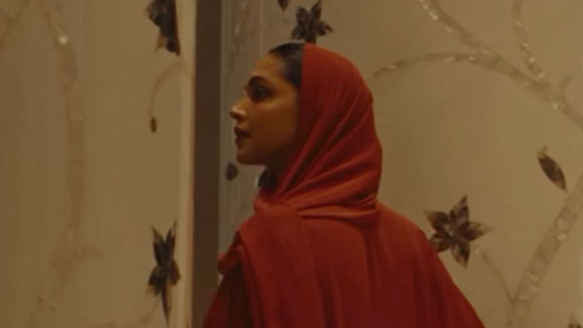 Deepika Padukone Is Being Trolled For Wearing 'Hijab' In Abu Dhabi Tourism Ad. Plot Twist: It's Not A Hijab