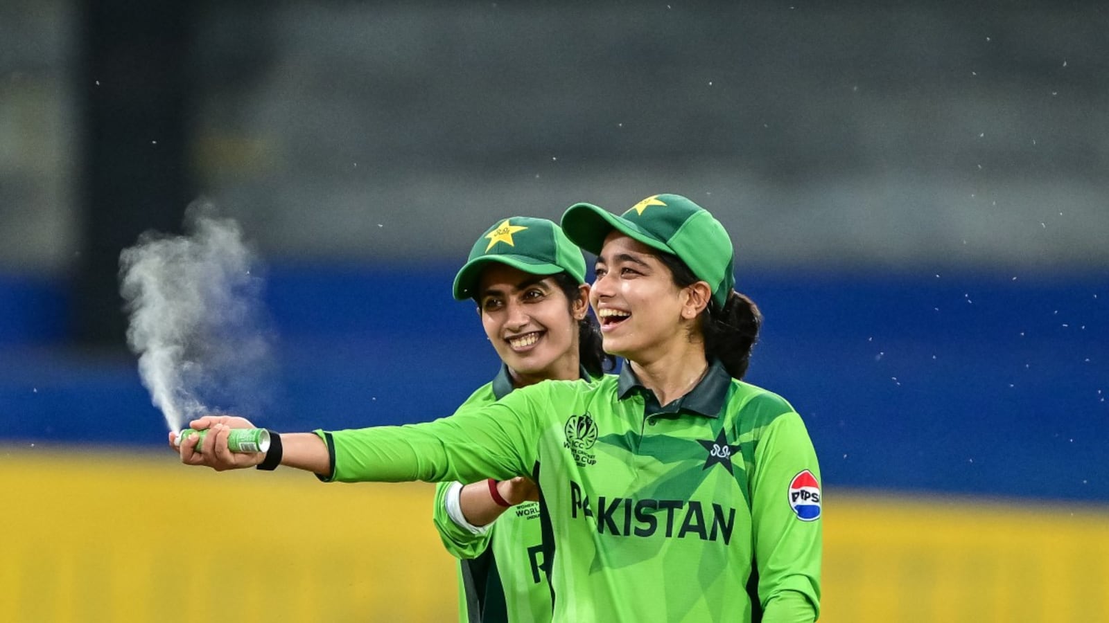 Pakistan Womens Team Plays Against Mens Team In Unusual Asia Cup Preparation
