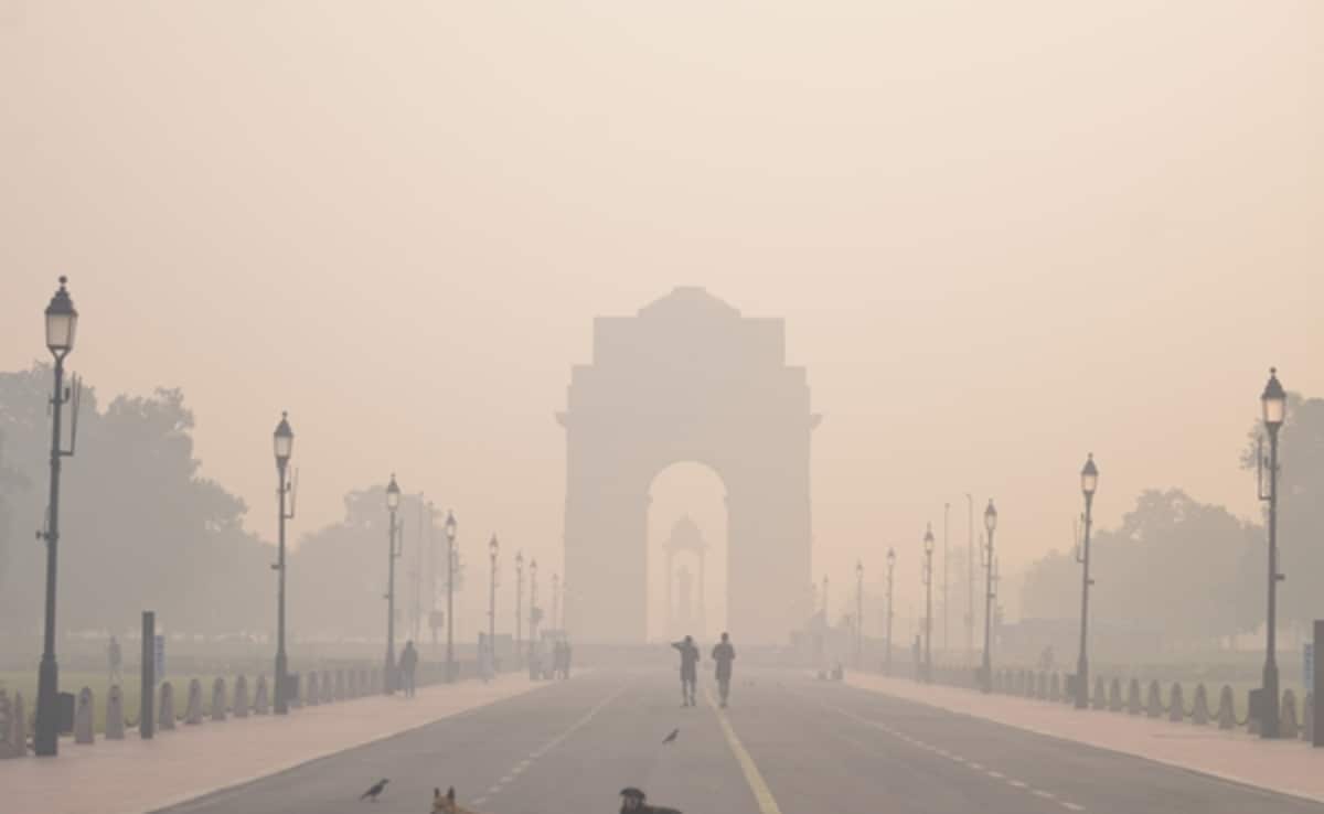 AQI अब भी 'बहुत ख़राब', फिर भी GRAP का Stage-3 टला... जानिए क्या है वजह?