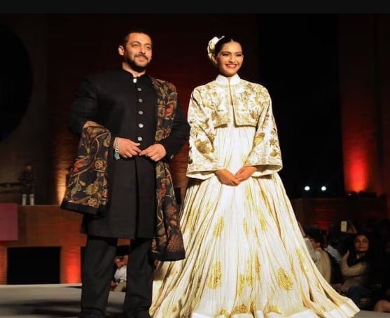 Salman Khan commanded attention at the IIM campus to promote his film. Photo: Instagram Salman Khan commanded attention at the IIM campus to promote his film. Photo: Instagram