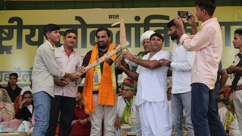 Rajasthan Politics: वसुंधरा को सात समंदर पार भेज दिया, अब भजनलाल की बारी है... हनुमान बेनीवाल का शक्ति प्रदर्शन