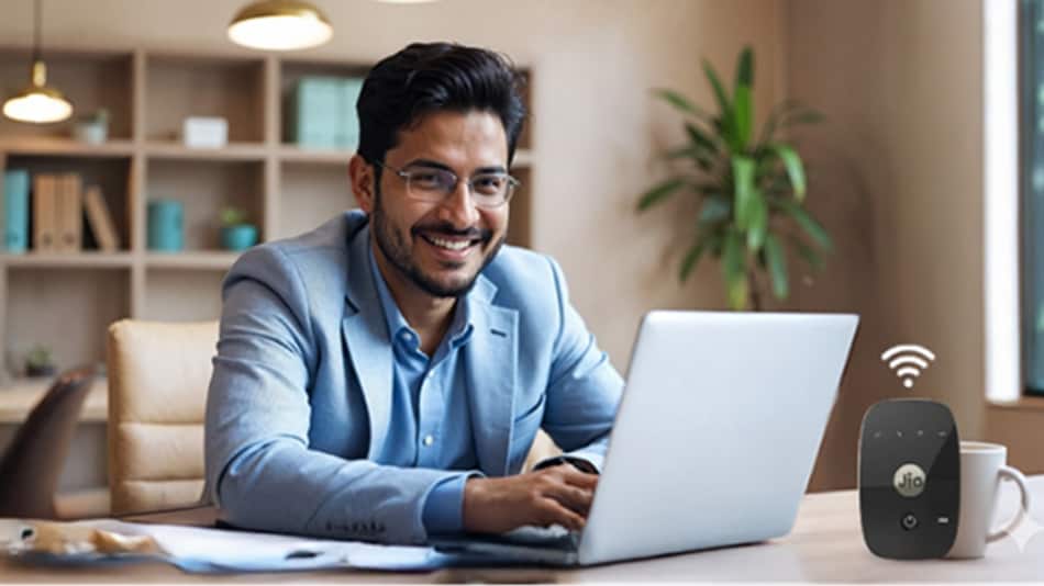 Reliance Jio ने कॉर्पोरेट JioFi प्लान किए लॉन्च, फ्री राउटर के साथ फास्ट इंटरनेट और SMS के फायदे Reliance Jio ने कॉर्पोरेट JioFi प्लान किए लॉन्च, फ्री राउटर के साथ फास्ट इंटरनेट और SMS के फायदे