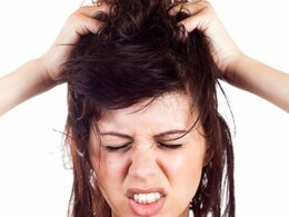 सिर में हो रही है बहुत खुजली क्या करुं? ये 5 नुस्खे तुरंत करेंगे Itching चुटकियों में शांत सिर में हो रही है बहुत खुजली क्या करुं? ये 5 नुस्खे तुरंत करेंगे Itching चुटकियों में शांत