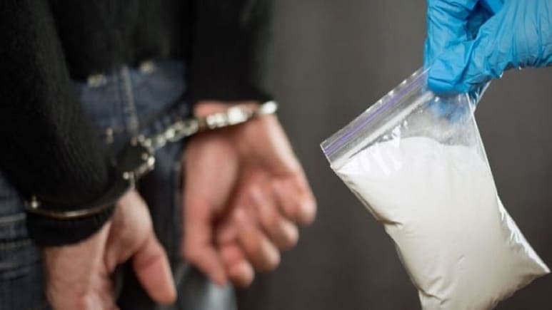 गोवा से गिरफ्तार हुआ ड्रग्स सिंडिकेट का किंगपिन, कार्रवाई में 1.3 किलो एमडी ड्रग्स जब्त गोवा से गिरफ्तार हुआ ड्रग्स सिंडिकेट का किंगपिन, कार्रवाई में 1.3 किलो एमडी ड्रग्स जब्त