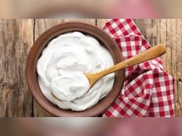 सेहत का खजाना है दही, लेकिन गलत वक्त पर खाने से बन सकता है बीमारी की वजह