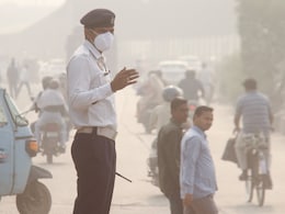 दिल्ली, नोएडा की हवा और जहरीली हुई, आनंद विहार में AQI 429 पहुंचा, ग्रेटर नोएडा की हालत भी खराब दिल्ली, नोएडा की हवा और जहरीली हुई, आनंद विहार में AQI 429 पहुंचा, ग्रेटर नोएडा की हालत भी खराब