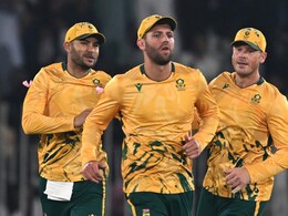 Depleted South Africa Thump Sloppy Pakistan In First T20I