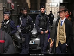 Mystery Man In Viral Photo After Louvre Jewel Heist Creates Buzz