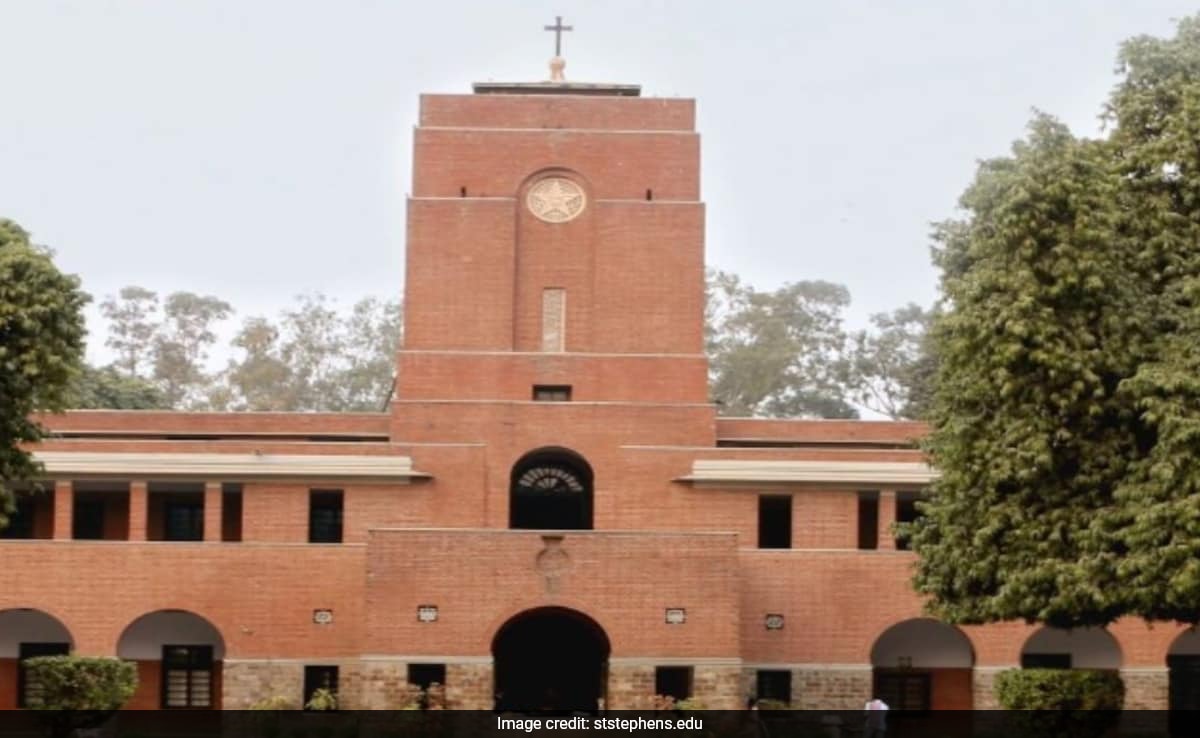 DU ने सेंट स्टीफंस के प्रिंसिपल के चुनाव पर आपत्ति जताई, कहा पैनल ने UGC के नियमों का उल्लंघन किया