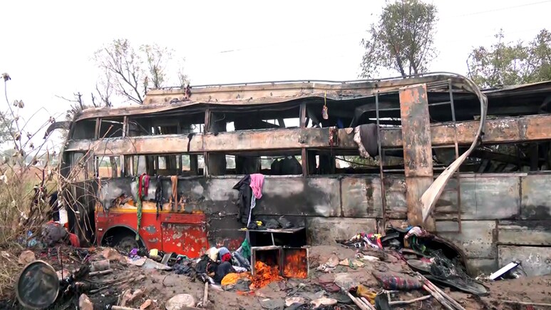 7 माह पहले परमिट खत्म, 4 महीने में 40 चालान...फिर भी 7 RTO चौकियां पार कर यूपी से राजस्थान चली आई बस जिसमें लगी आग