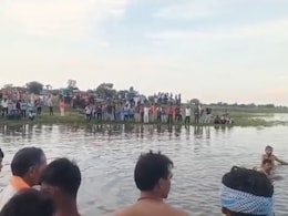 एमपी: प्रतिमा विसर्जित करने जा रहे लोगों से भरी ट्रैक्टर-ट्रॉली तालाब में गिरी, 8 बच्चों समेत 11 शव निकाले एमपी: प्रतिमा विसर्जित करने जा रहे लोगों से भरी ट्रैक्टर-ट्रॉली तालाब में गिरी, 8 बच्चों समेत 11 शव निकाले