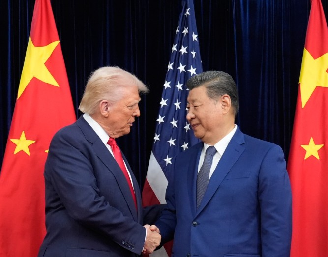 बंद कमरे में 2 घंटे की मुलाकात की कहानी: आखिर चीन ने ट्रंप को कैसे पटा लिया? 