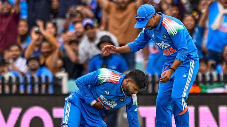 Shreyas Iyer Health: रक्तस्त्राव, बीपी लो, पुढील 48 तास.. श्रेयस अय्यरच्या प्रकृतीबाबत मोठी अपडेट Shreyas Iyer Health: रक्तस्त्राव, बीपी लो, पुढील 48 तास.. श्रेयस अय्यरच्या प्रकृतीबाबत मोठी अपडेट