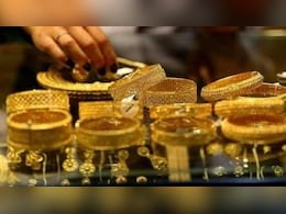 Gold-Silver Rate on Diwali: गोल्ड-सिल्वर ने कर दी हैप्पी दिवाली, जिसने लगाए पैसे हो गया मालामाल, 15 साल के आंकड़े दे रहे गवाही Gold-Silver Rate on Diwali: गोल्ड-सिल्वर ने कर दी हैप्पी दिवाली, जिसने लगाए पैसे हो गया मालामाल, 15 साल के आंकड़े दे रहे गवाही