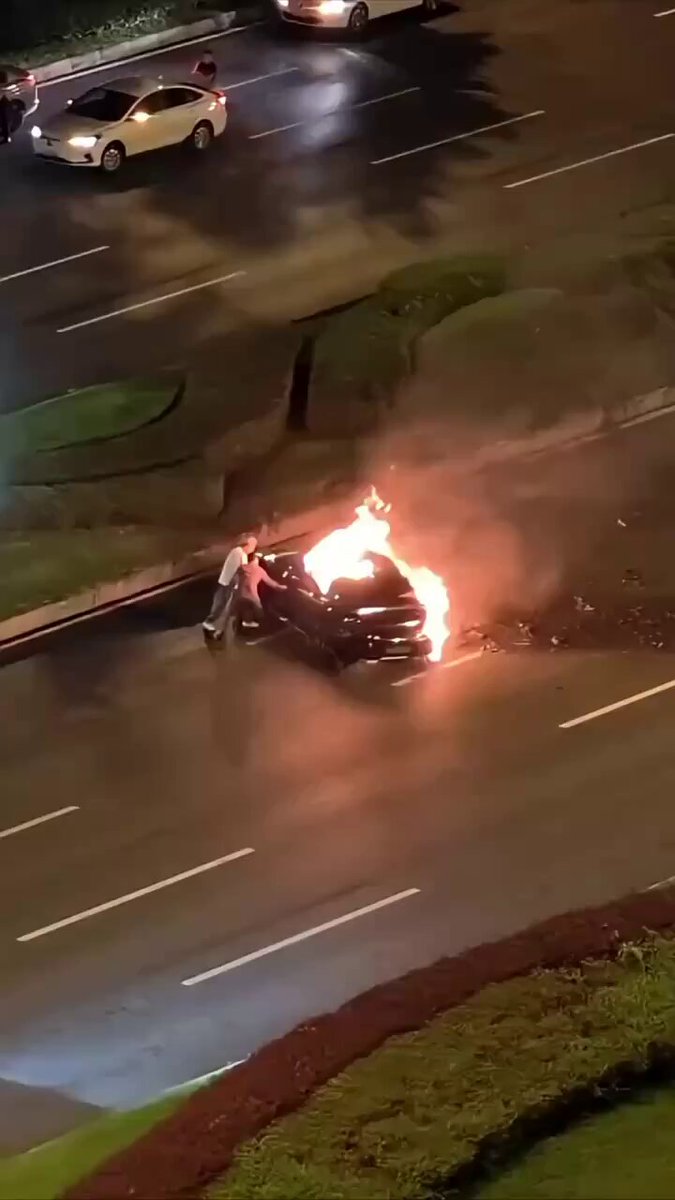 Xiaomi Car Catches Fire In China, Driver Burns To Death As Doors Fail To Open