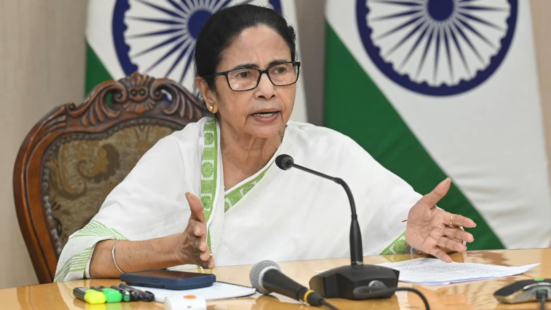 Video : Mamata Banerjee To Visit Flood-Affected North Bengal, PM Reviews Situation