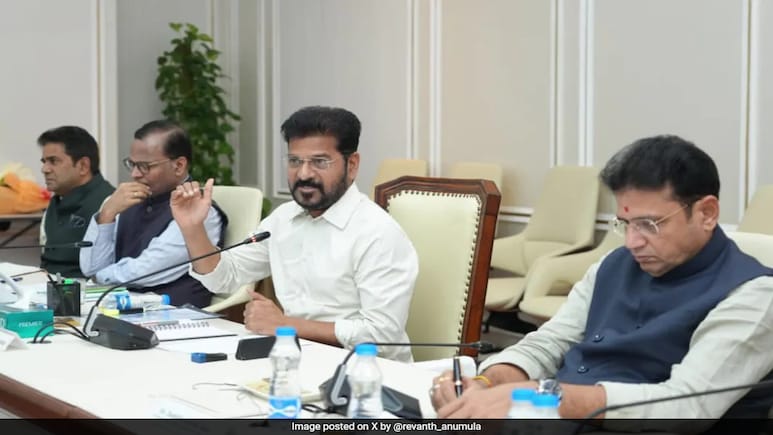 Court Halts Revanth Reddy Government's 42% Backward Classes Quota Court Halts Revanth Reddy Government's 42% Backward Classes Quota